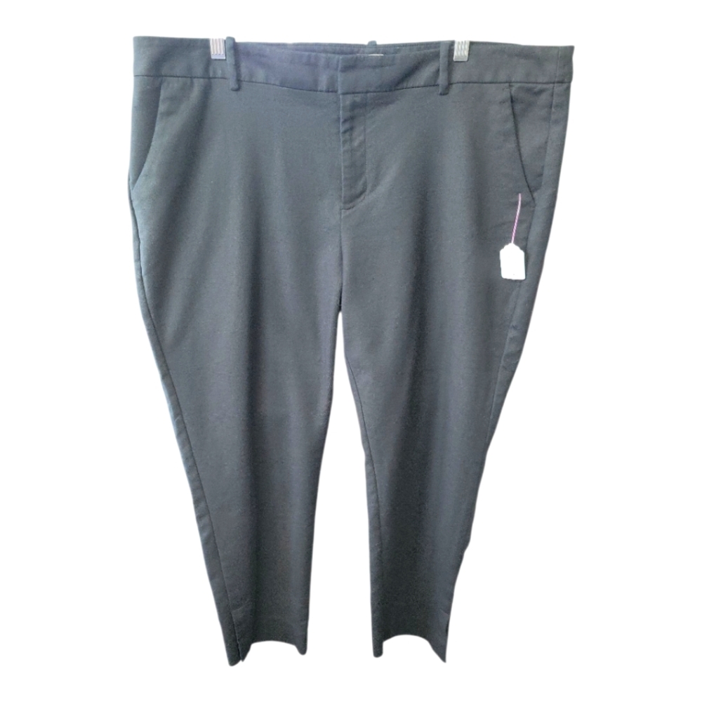 A new day black slacks with pockets, size 18
